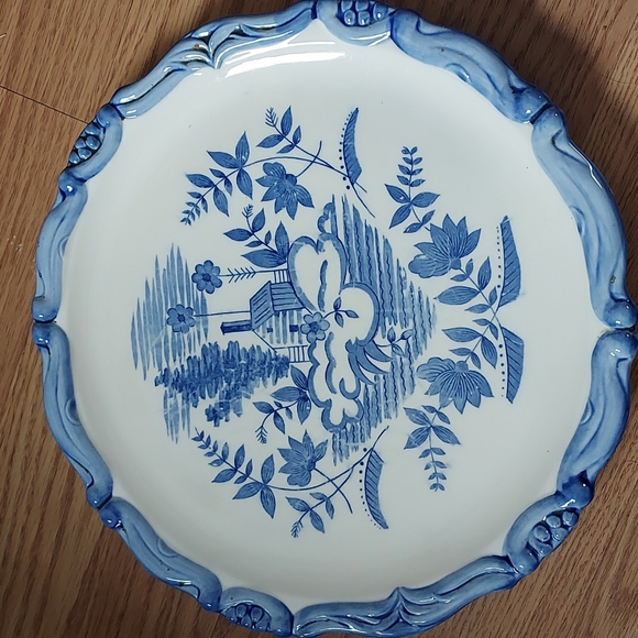 ~Destroyed~ Vintage Beautiful Soup Tureen - Picture 4 of 7